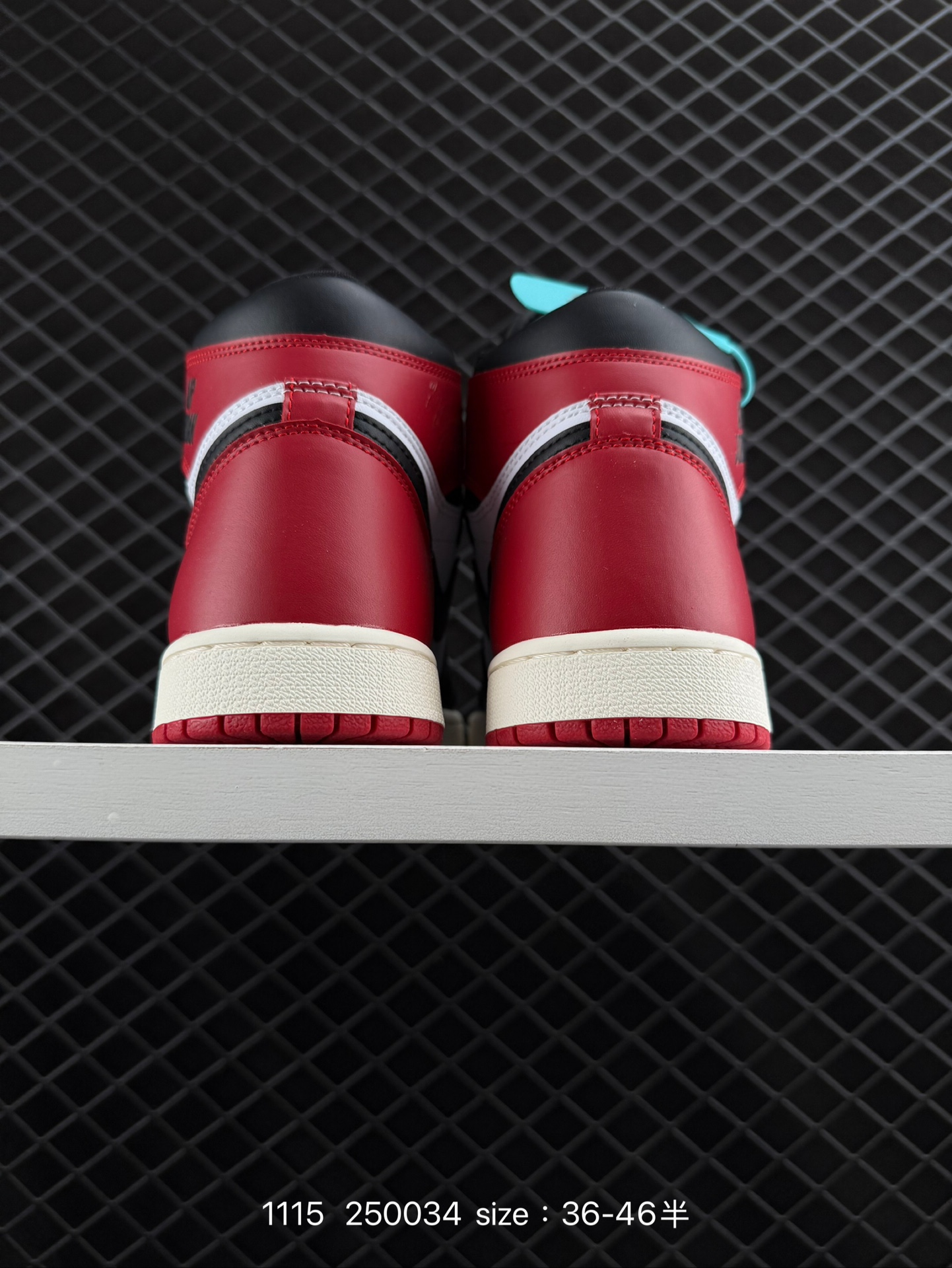 Nike AIR JORDAN 1 RETRO HIGH